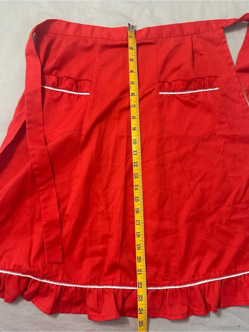 C&A Vintage/Retro Red/White Waist Apron with Pockets, One Size Coattagecore